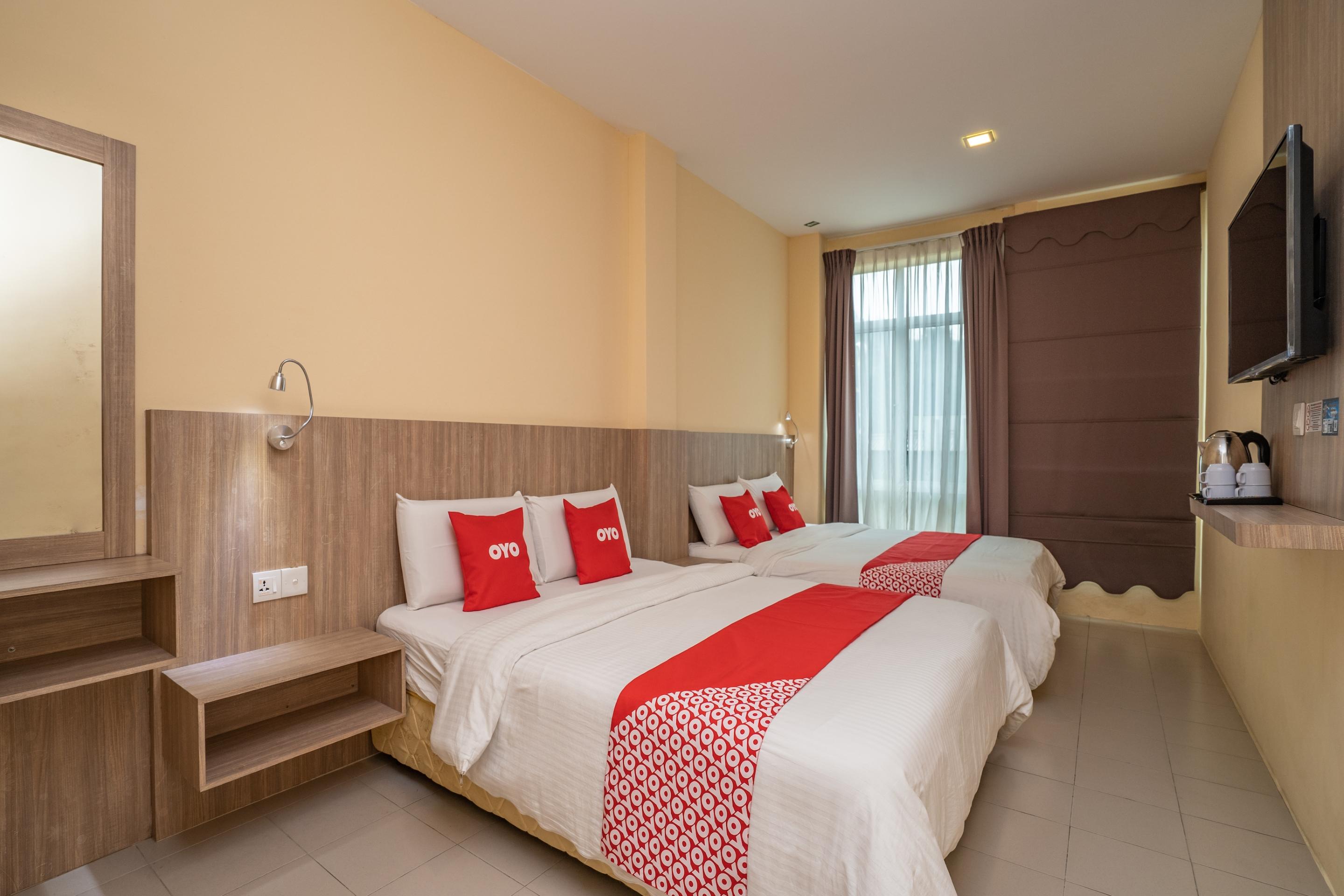 Oyo 44078 The Island Hotel Kampong Pasir Bogak Eksteriør bilde