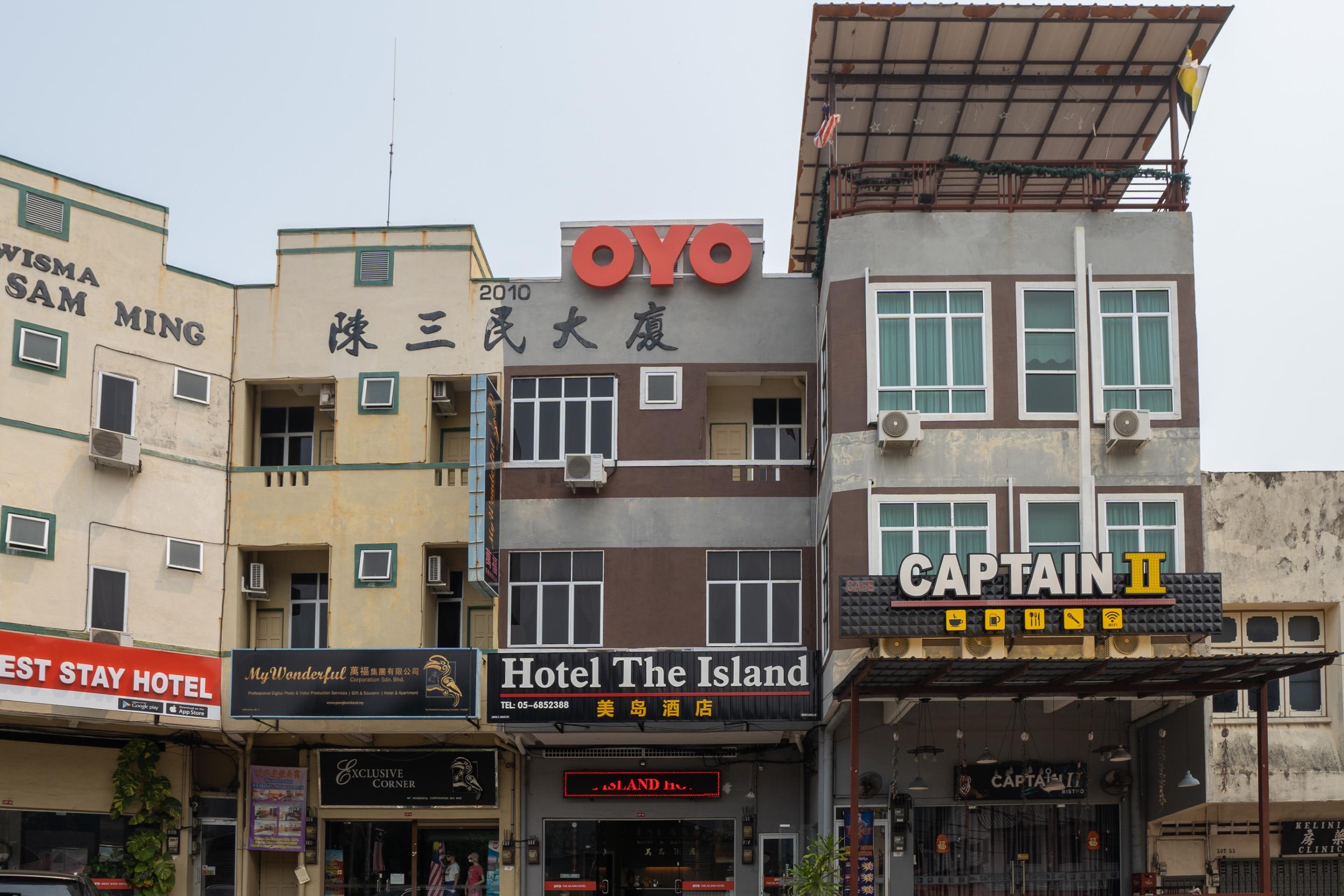 Oyo 44078 The Island Hotel Kampong Pasir Bogak Eksteriør bilde